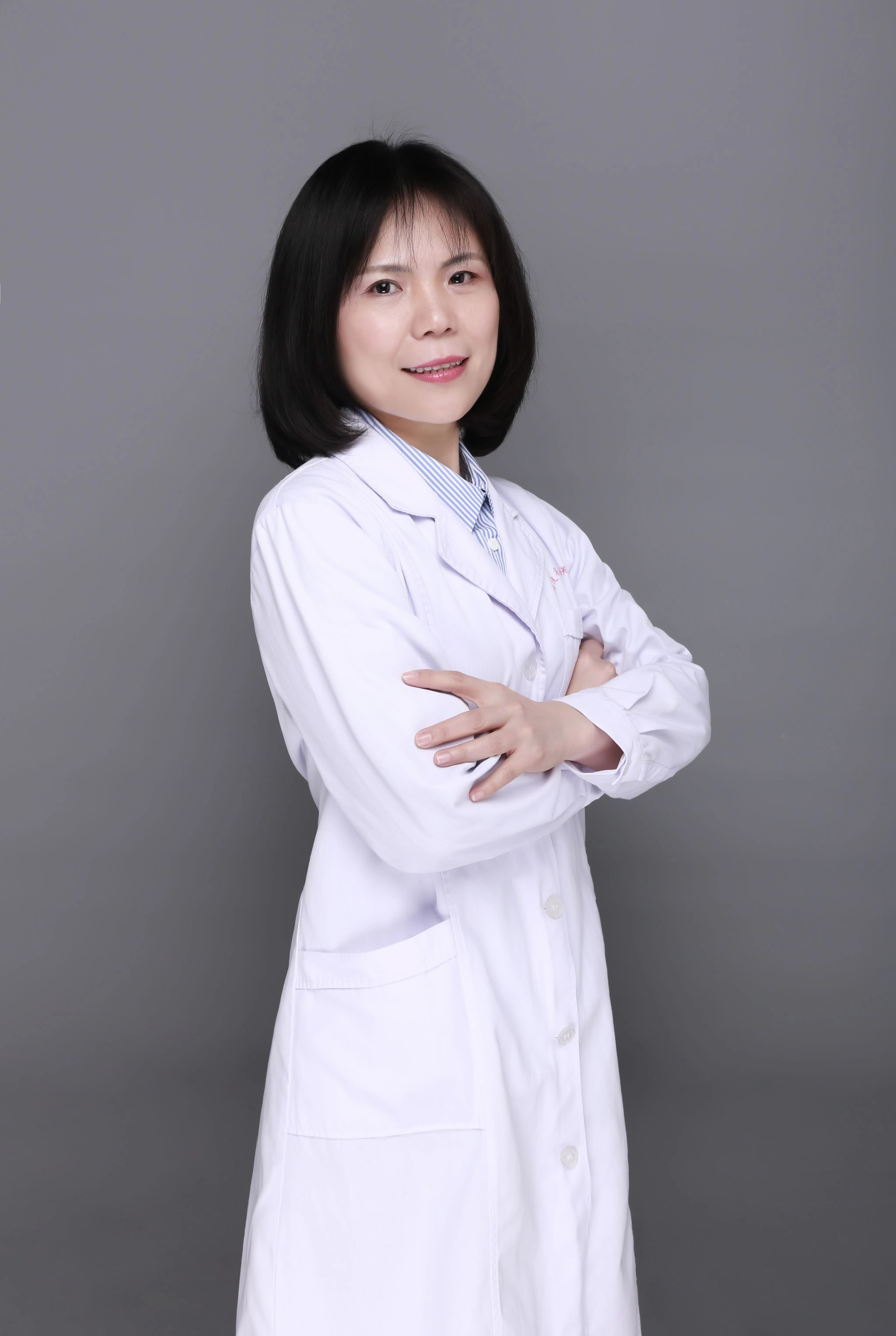 林颢的个人照片.jpg